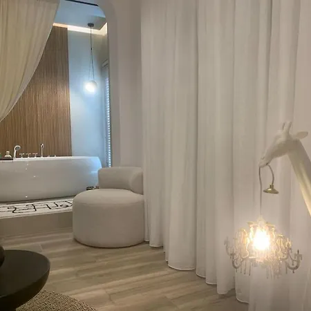 Khroma Luxury 4 Front Hersonissos (Crete)