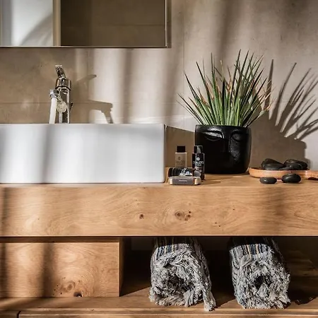 Khroma Luxury 4 Front Apartment