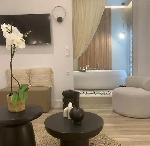 Khroma Luxury 4 Front *